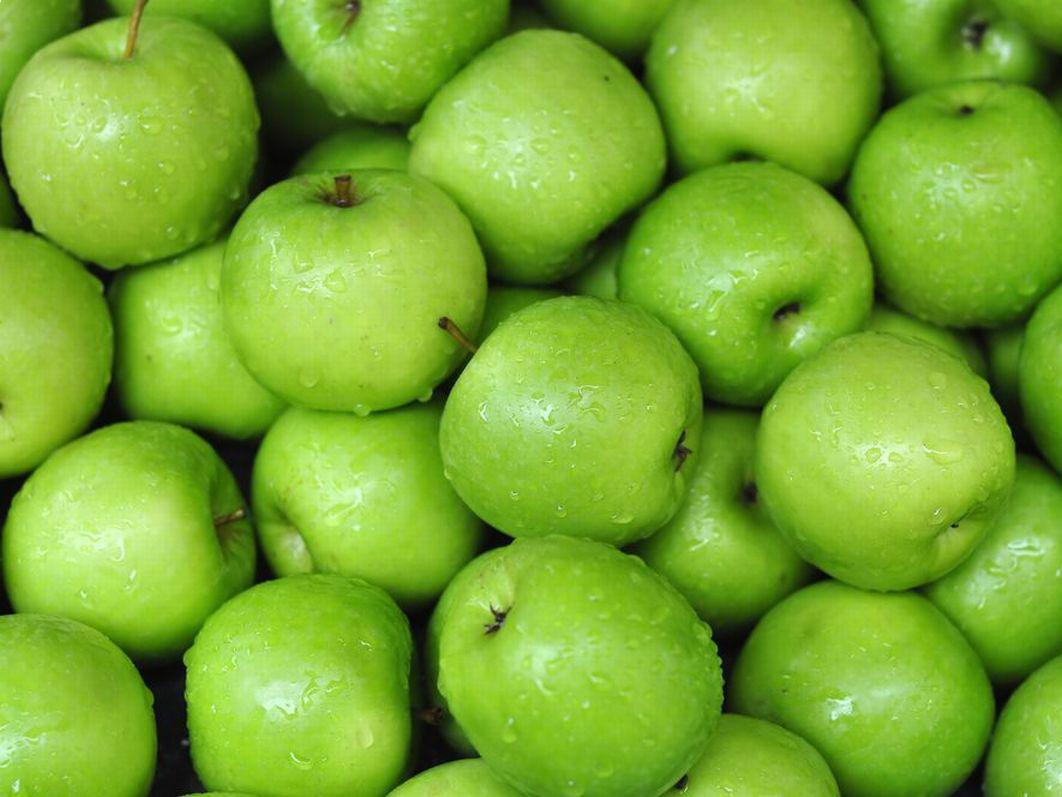 Green apples