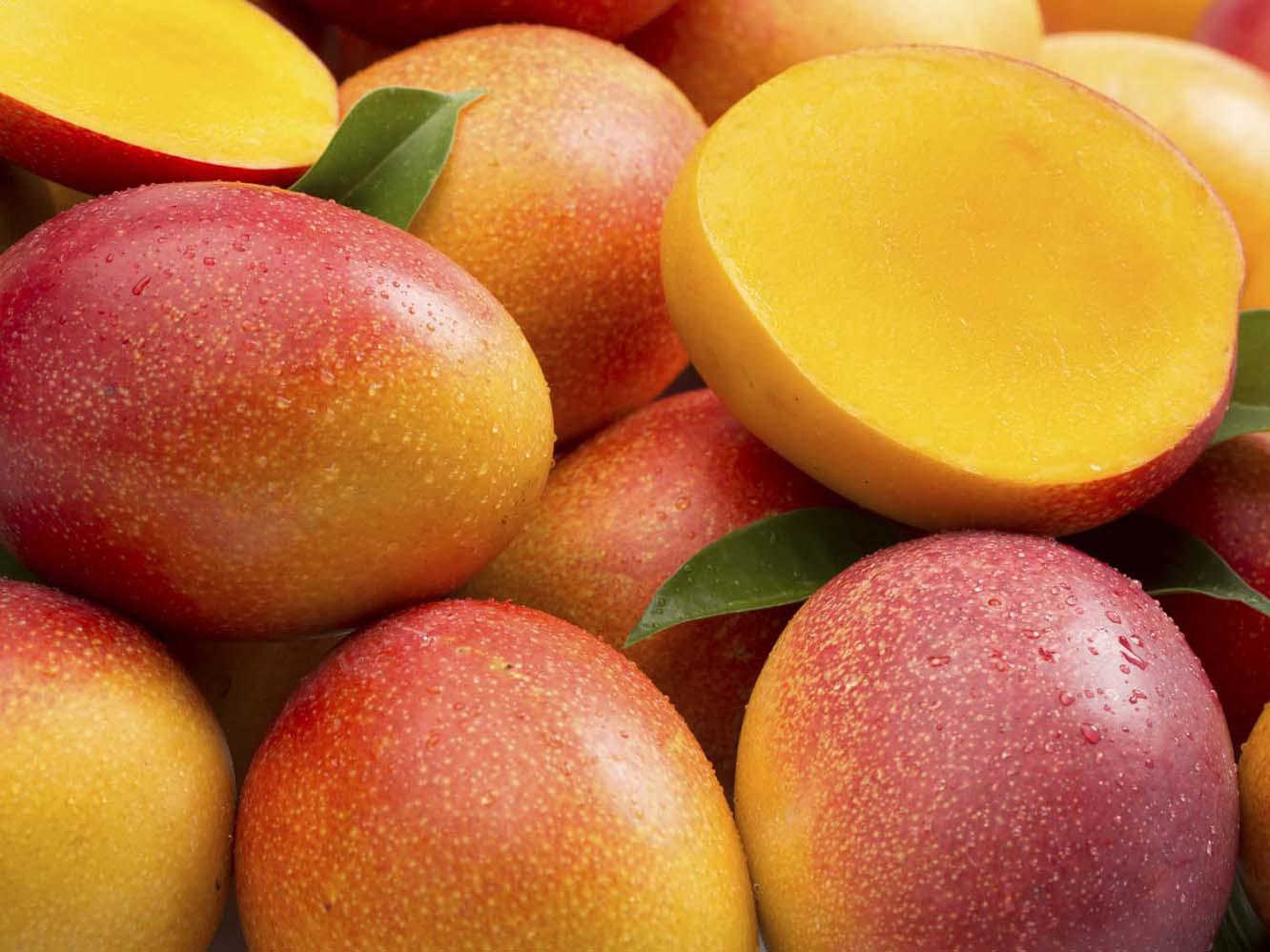 Apple mangoes